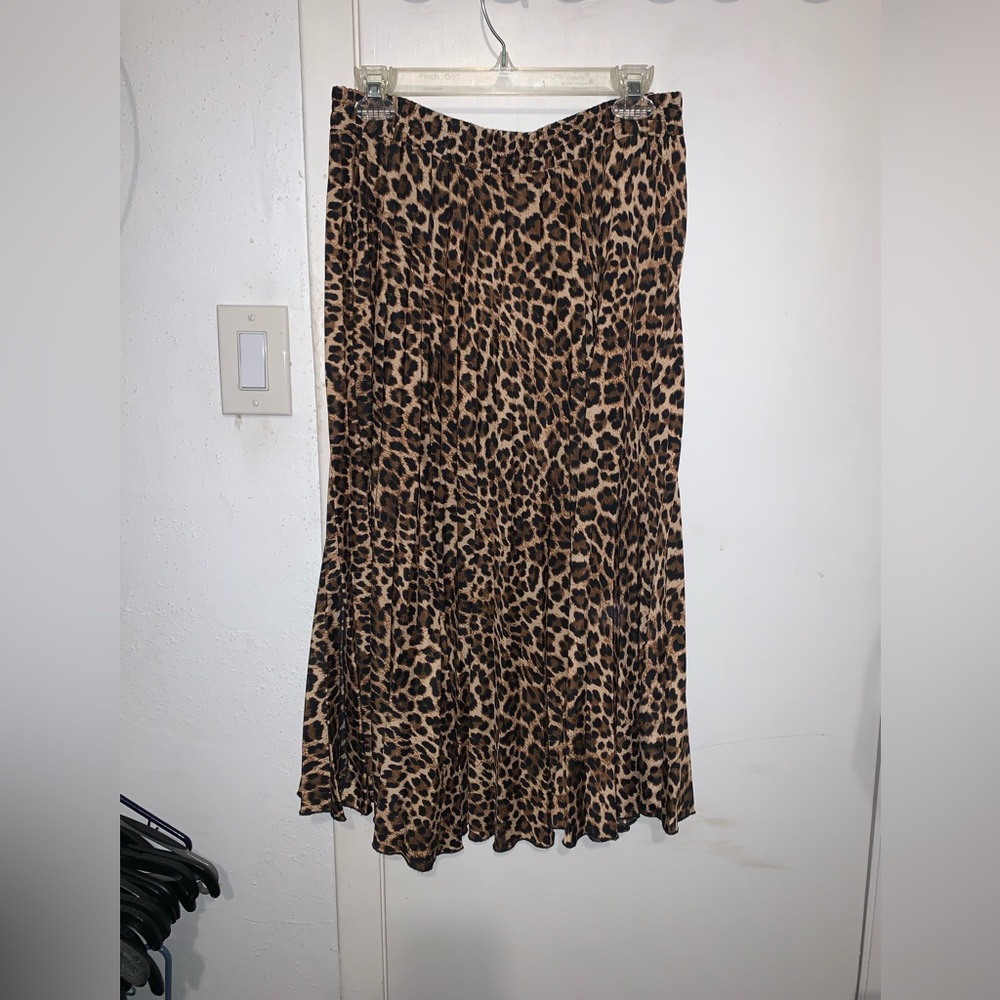 Leopard skirt pleated